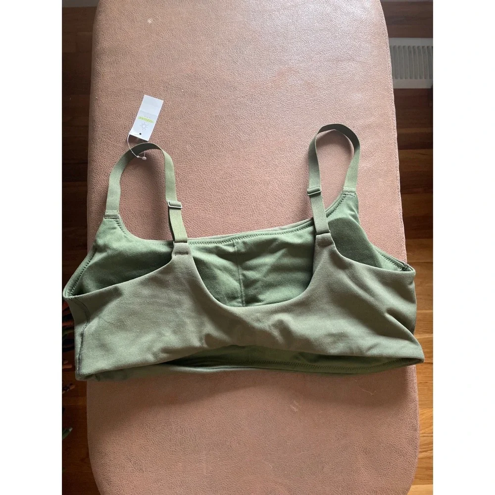OFFLINE by Aerie The Hugger Sports Bra Olive Green Adjustable Straps XL NWT
